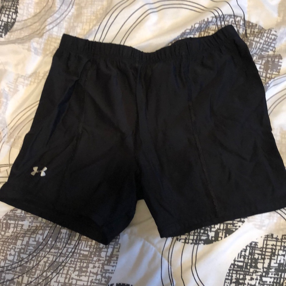 Black under armour spandex shorts